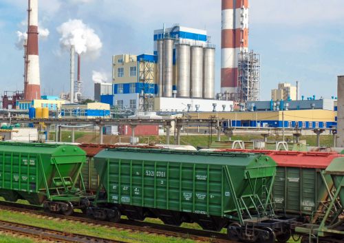 Исполняющий обязанности генерального директора ОАО «Гродно Азот» Сергей Силивоник провёл пятничное оперативное совещание